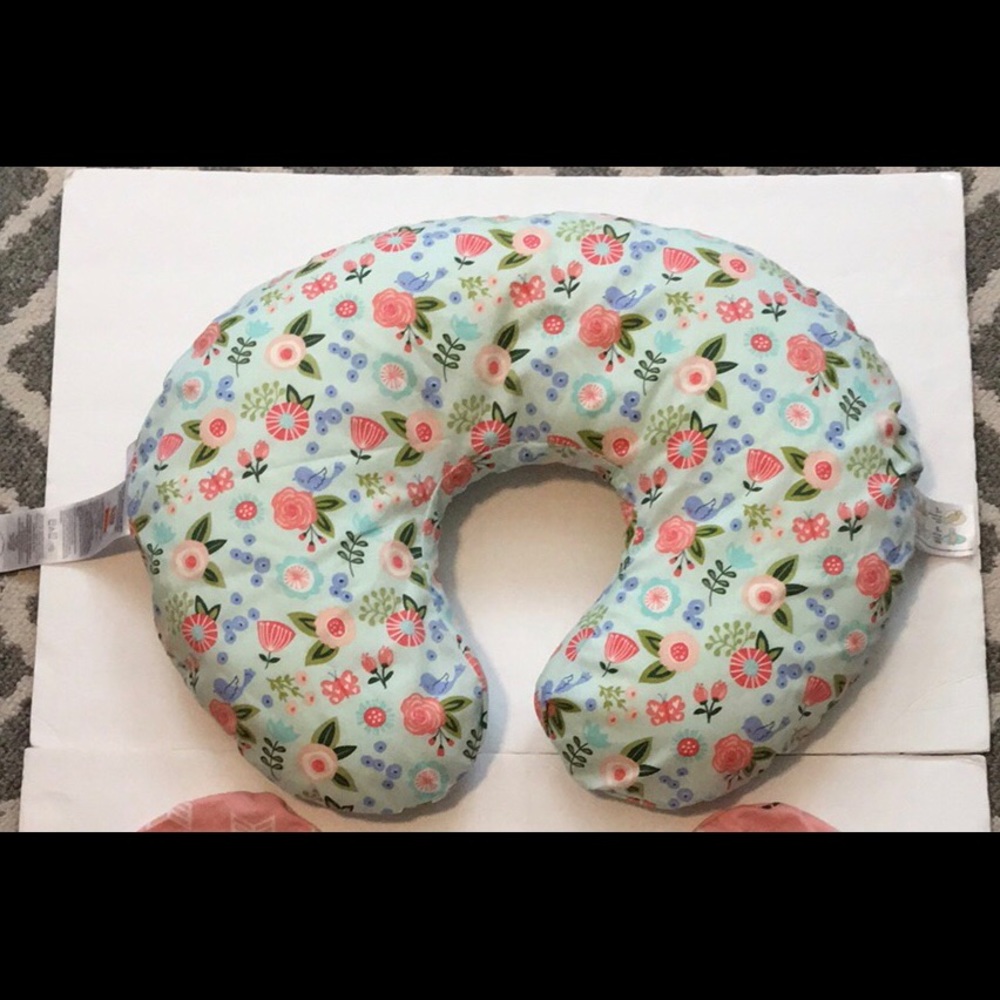 Boppy pillow